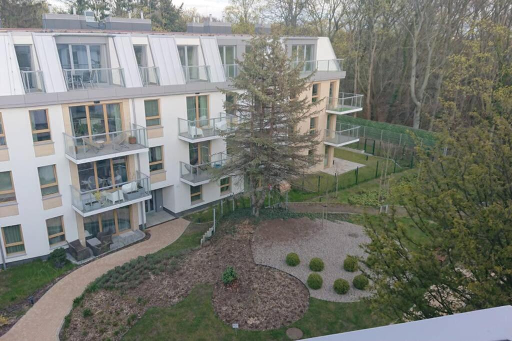 Kawalerka Z Miejscem Parkingowym W Hali Garazowej Apartment โซพอต ภายนอก รูปภาพ