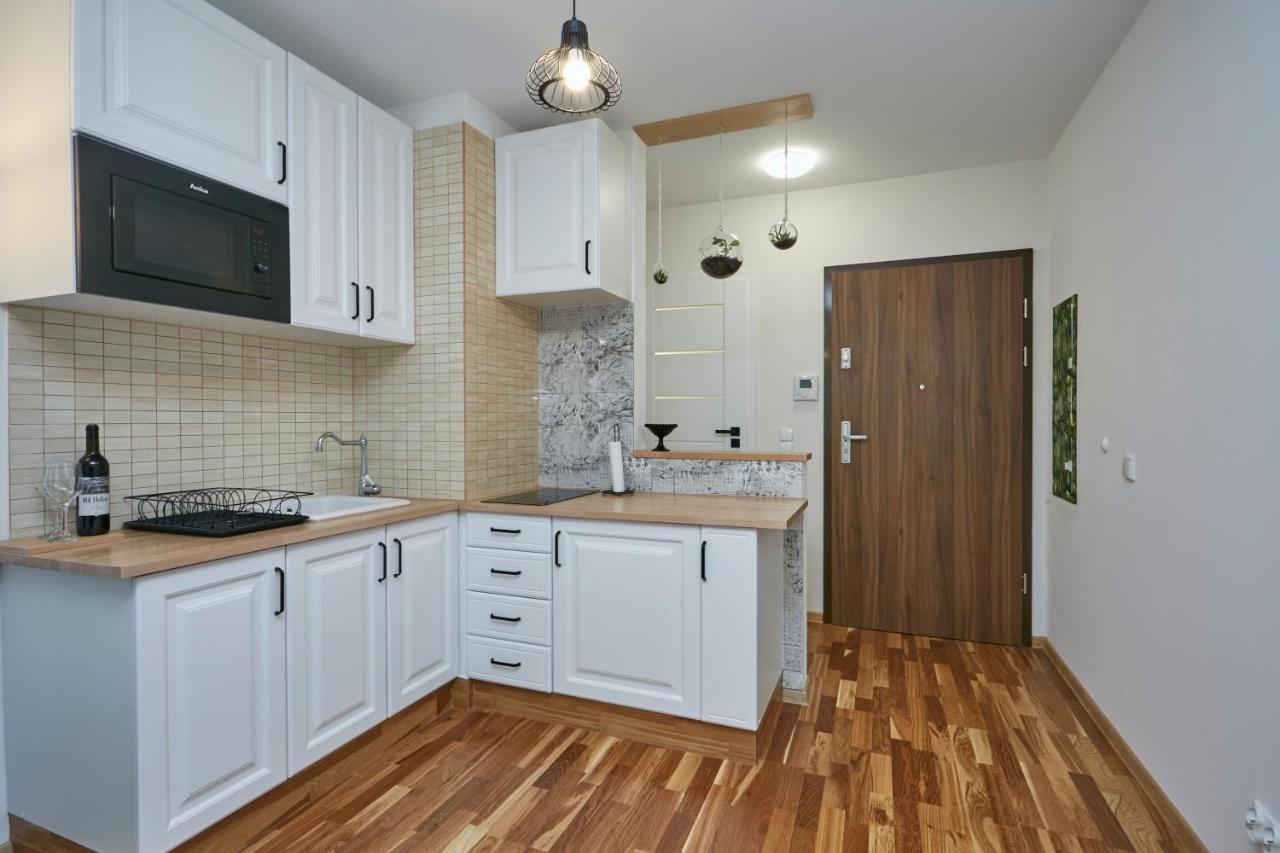 Kawalerka Z Miejscem Parkingowym W Hali Garazowej Apartment โซพอต ภายนอก รูปภาพ
